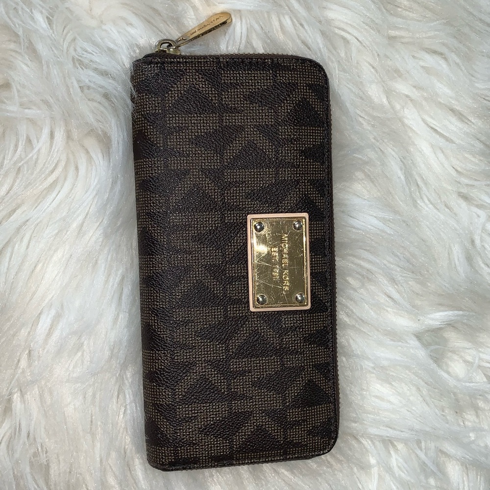 Michael Kors wallet